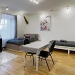 Apartments-Alt-Marzahn